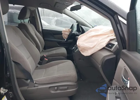 2016 Honda Odyssey Se z USA, uszkodzony, nr VIN 5FNRL5H31GB112926